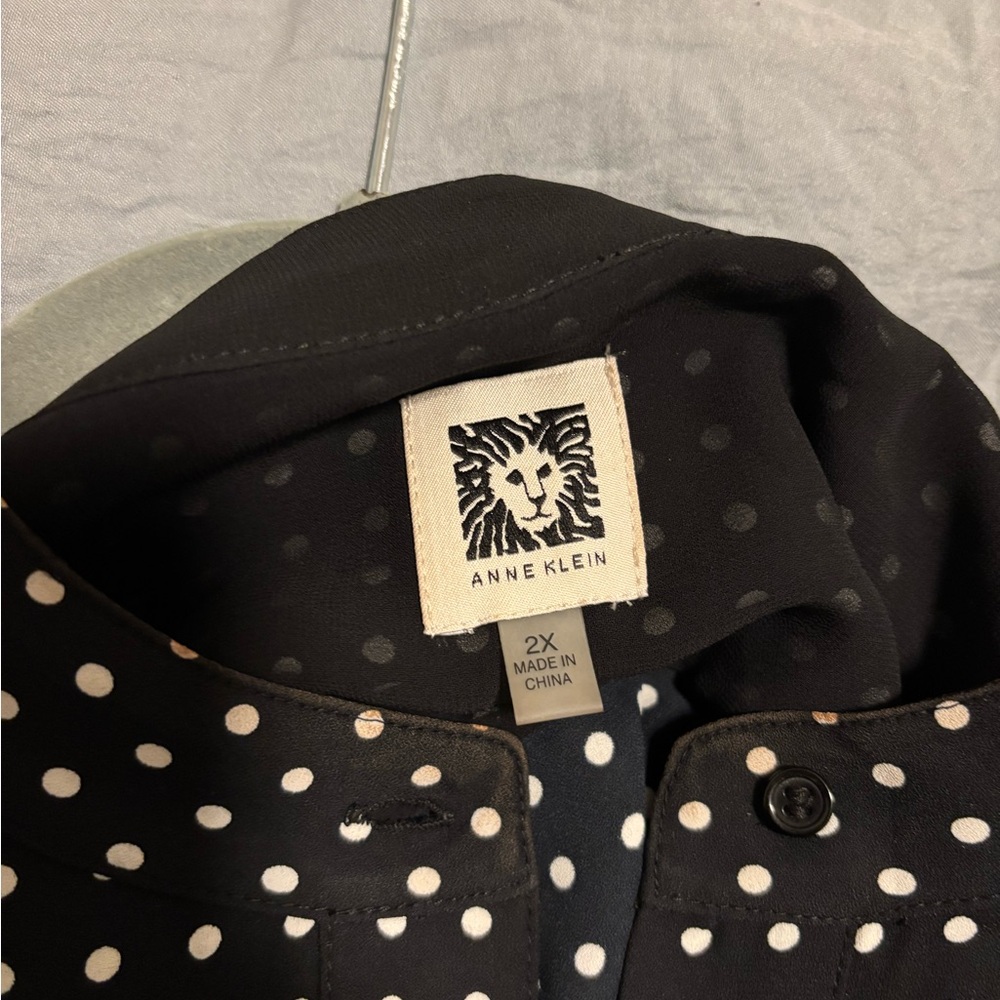 Anne Klein Black and White Dotted Blouse - Picture 2 of 3